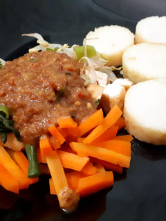 Foto resep Lontong Pecel Sayur
