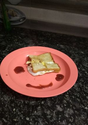 A picture of Easy Egg Half Fry.
