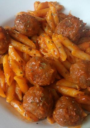 Foto principal de Macarrones con albóndigas