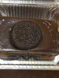Brownie de chocolate con oreo