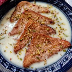A picture of Shahi Tukrey.