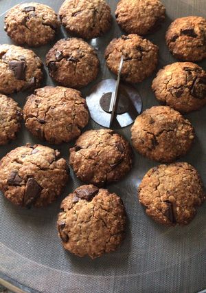 Una foto de Galletas de avena y chocolate 🍪
