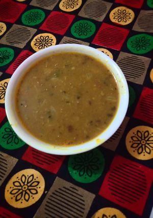 A picture of Urad And chana dal.