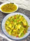 Tumis lekio ikan asin jambal/gabus (bawang Batak/lengkio)