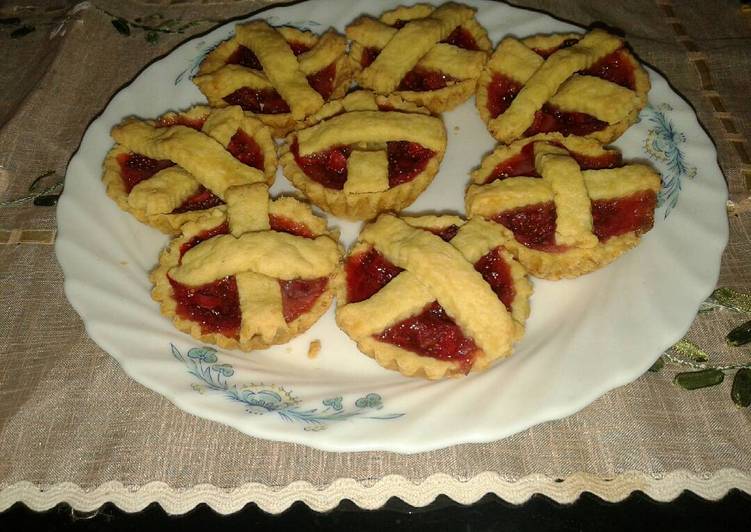 Resep Mini Strawberry Pie Anti Gagal