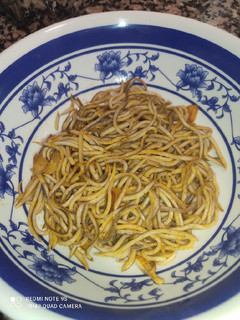 Una foto de Gulas de norte con ajito y pimentón dulce