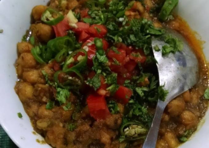 How to Prepare Homemade Bhunay hua cholay mother in law style