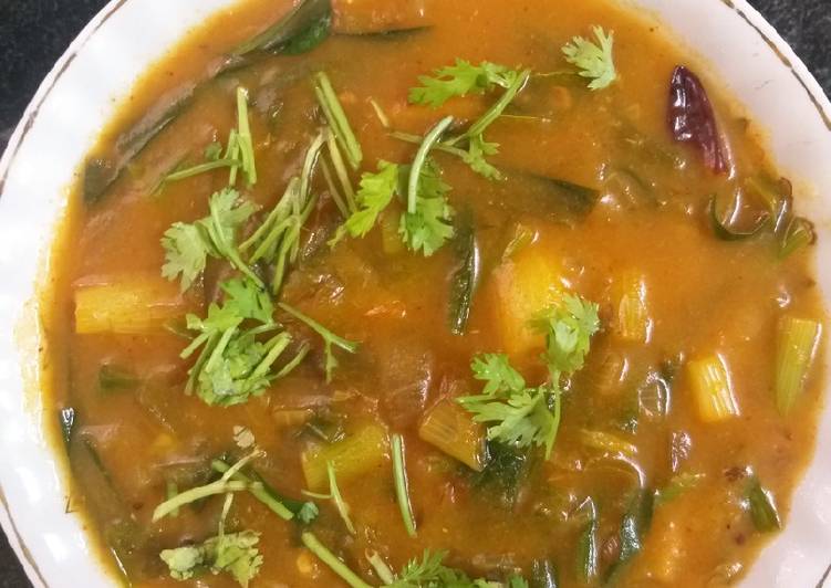 Spring Onion or Green Onion Stew (South Indian style)