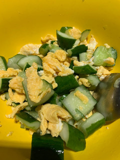 涼拌小黃瓜炒蛋 的食譜成品照片