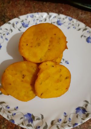 A picture of Aachari mathri.