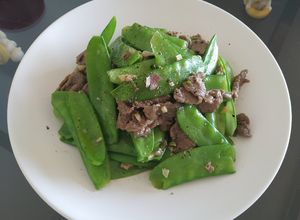 Hình của món Đậu hà lan xào thịt bò.