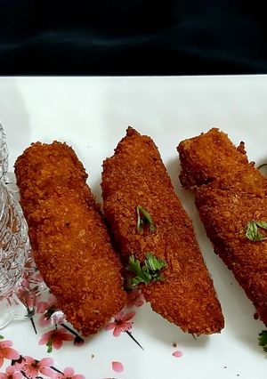 A picture of Deep fried Egg fingers.