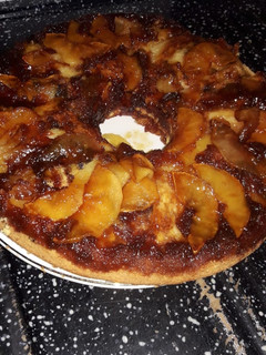 Una foto de Tarta invertida de manzana