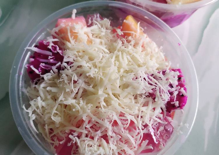 Salad buah favorit keluarga