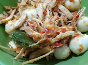 Foto resep Tumis simple Ayam Suir & Telur Puyuh (kaldu jamur merang)