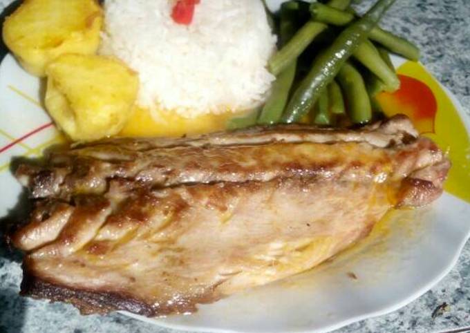 Pescado al maracuyá con papas y vainitas Receta de Mercedes Huaman Flores-  Cookpad