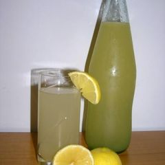 A picture of Organic lemonade.