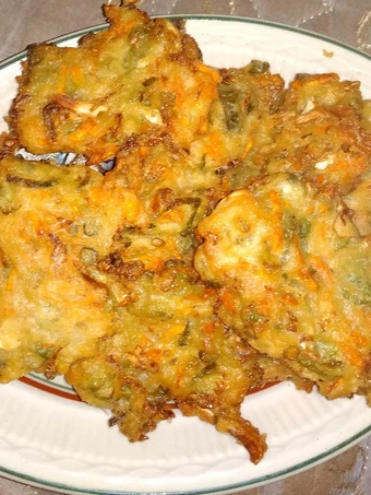 Langkah Mudah untuk Membikin Resep Bakwan sayur kriuk simpel yang Uenak Anti Ribet, Mantap Sekali