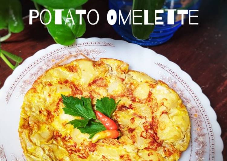 Bagaimana Menyiapkan Potato Omelette (menu diet no oil) yang Bikin Ngiler