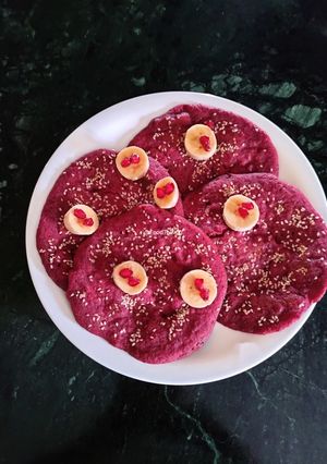 A picture of Beetroot Pancakes.