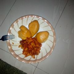 A picture of Moi-moi with Irish sauce.