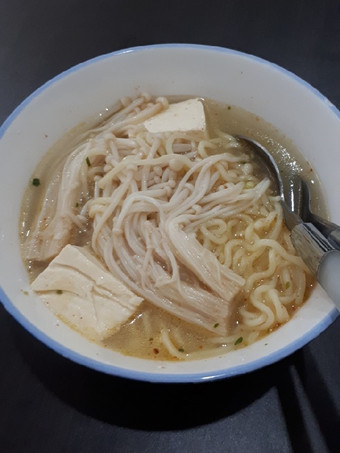 Anti Ribet, Membuat Mie Rebus Tahu Sutra Jamur Inokitake Rumahan