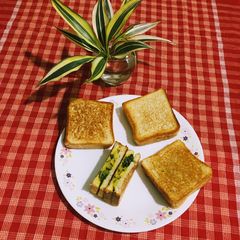 A picture of Spring Onion Sandwich.