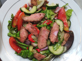 Thai Beef Salad Mudah dan Segar