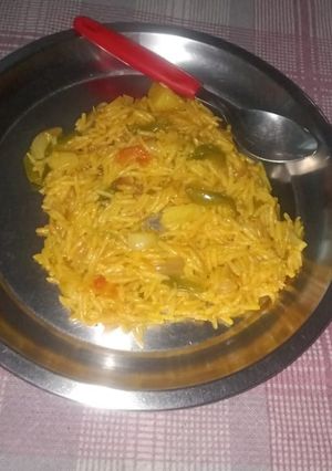 A picture of Namkeen seviya.