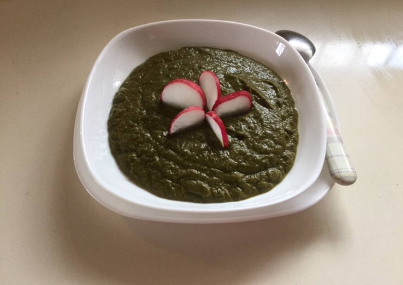 Crema de rabanitos