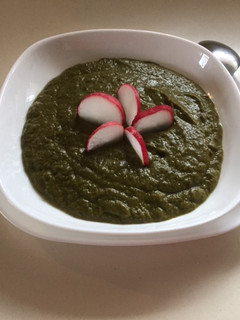 Una foto de Crema de rabanitos