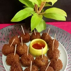 A picture of Crispy Egg Bomb.