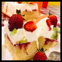 A picture of Whosayna’s Strawberry Poke Cake.