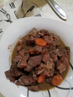 Una foto de Carne en salsa