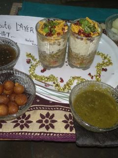 स्प्राउट्स लेयर चाट (sprouts layer chaat recipe in hindi) रेसिपी मुख्य फोटो