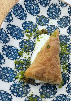 صورة لوصفة بقلاوه بالايس كريم والفستق