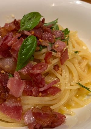 A picture of Spaghetti Carbonara.