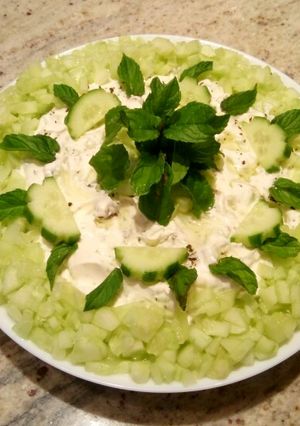 A picture of Yogurt cucumber salad.