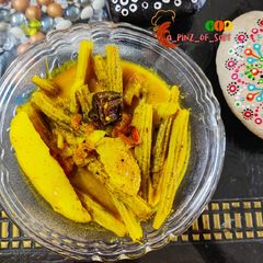 A picture of Chhuin aloo tarkari (Drumstick curry).