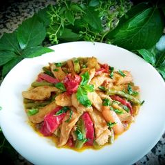 Chakchuka with chicken breast A picture of Chakchuka with chicken breast.