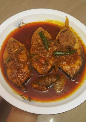 তেল ঝোলে ইলিশ রেসিপির প্রধান ছবি