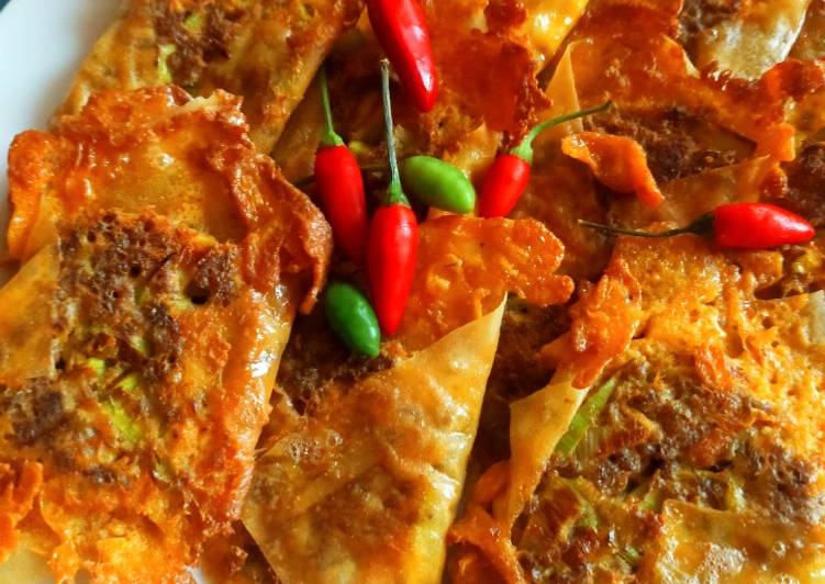 Langkah Mudah untuk Membuat Martabak Telor Unyukkkkk yang Lezat Sekali