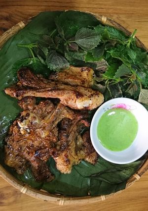 Hình của món Sườn dê nướng sa tế.