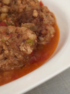 Una foto de Albóndigas con tomate a la portuguesa 🇵🇹