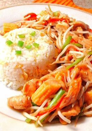 Una foto de Chop Suey (Chapsui Verduras Salteadas Estilo Oriental)