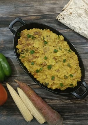 ફાડા ખીચડી (Fada Khichdi Recipe In Gujarati) રેસીપી મુખ્ય ફોટો