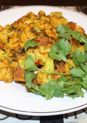 A picture of Cauliflower Dry Masala - Quick Fix for Dinner.