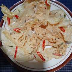 รูปของ Peyek cabe