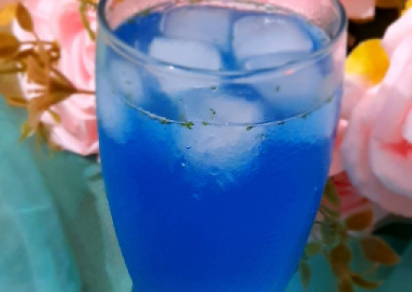 Blue electric lemonade