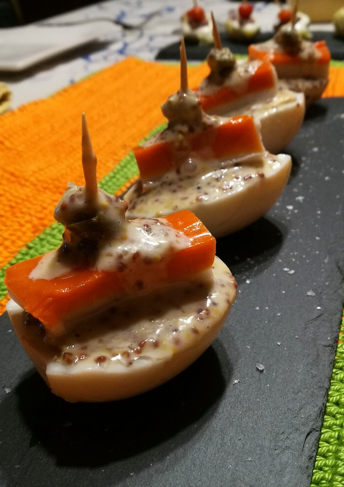 Una foto de Huevos con surimi 🥚🥚
